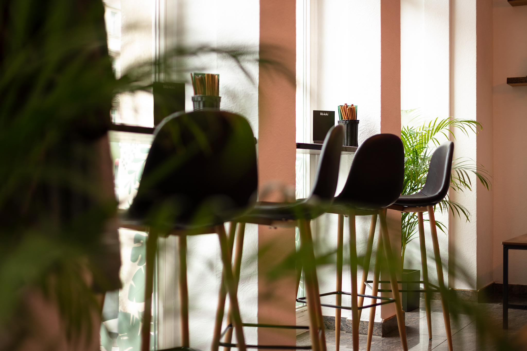 Pokebowl Healthy Food Dresden Interieur Barhocker Ausblick